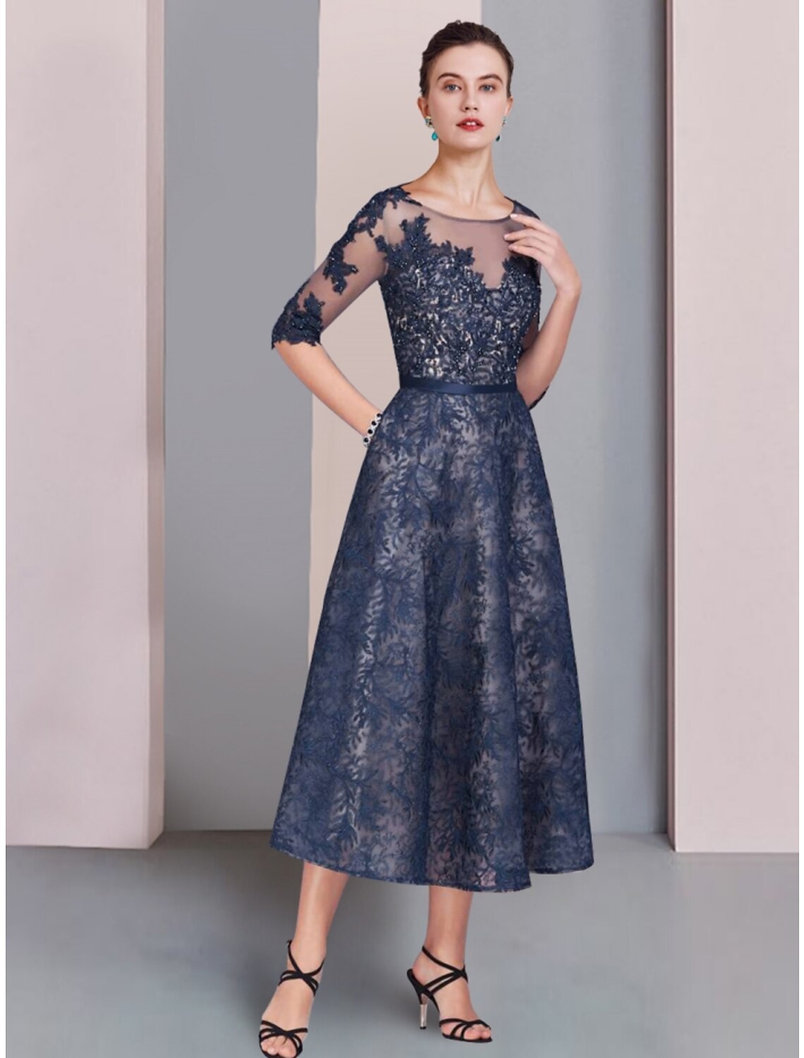 Vestido de Madre de la Novia de Corte A para Invitadas de Boda, Elegante, Escote Redondo, Largo hasta la Rodilla, Encaje, Media Manga con Fruncido, Color Sólido
